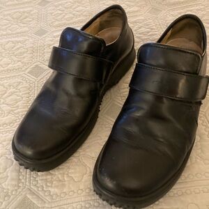 WOLKY BLACK LEATHER ADJUSTABLE VELCRO STRAP CLOSE Leather Sock  Interior